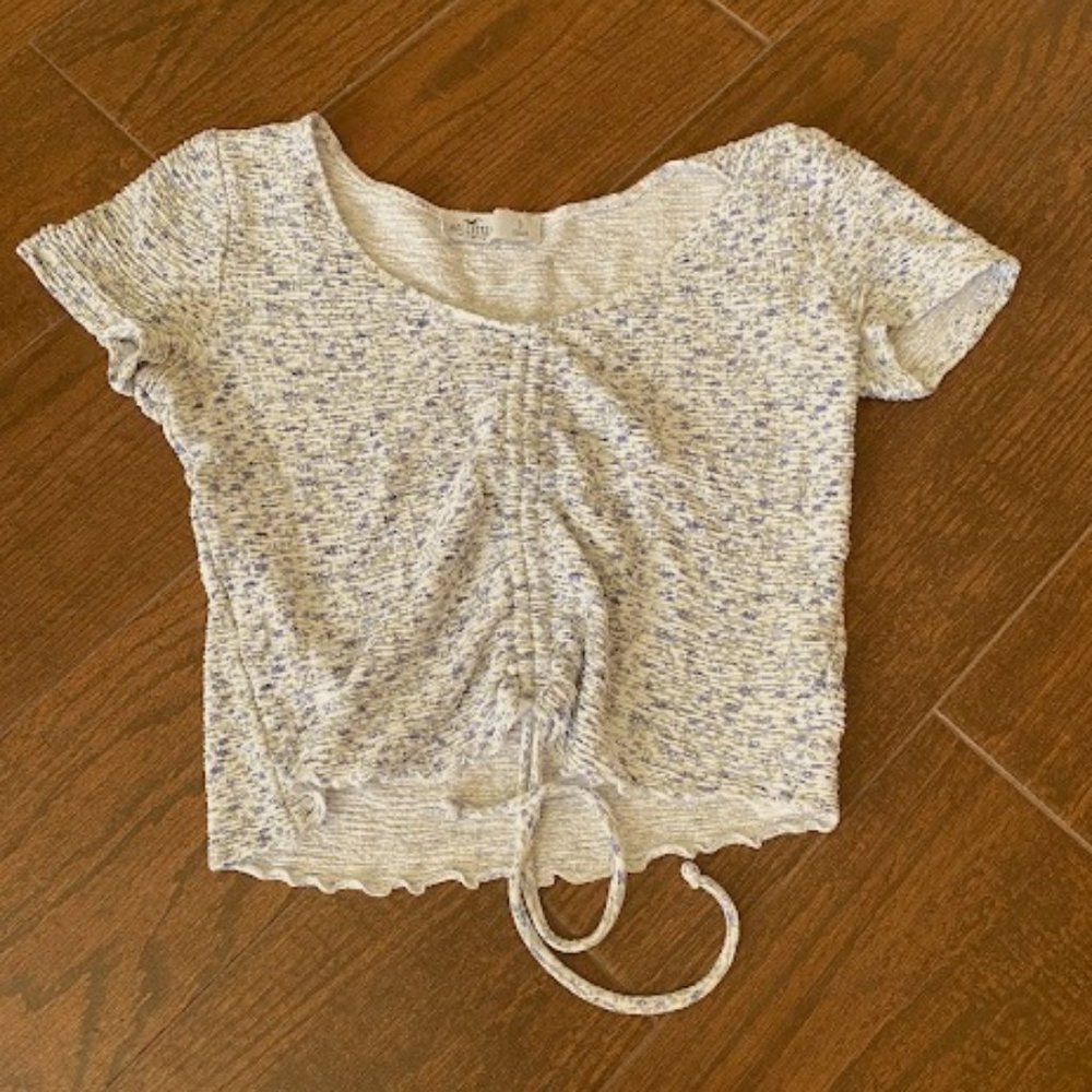 Hollister Floral Ruched Front White/Blue Short Sleeve Tee